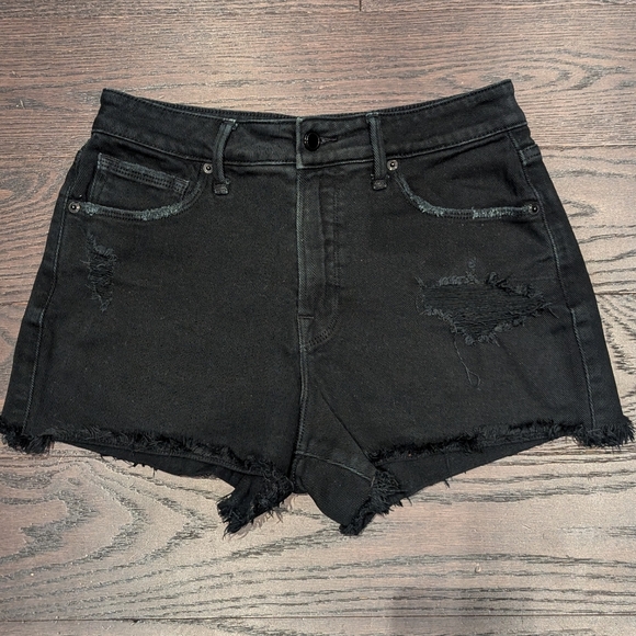 Good American Jean Shorts - Picture 1 of 7